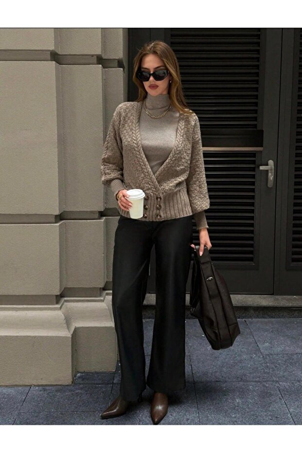 Women's 6-Button Crop Knit Cardigan