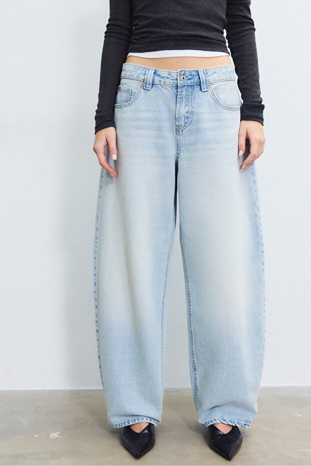 D80 Barrel Fit Jean - 3