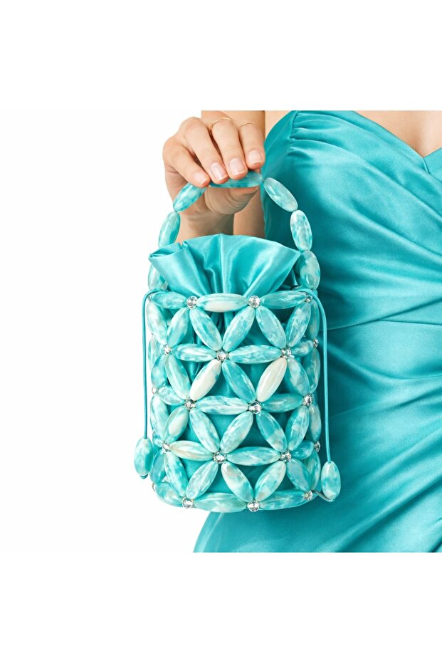 موجة اليشم - 4