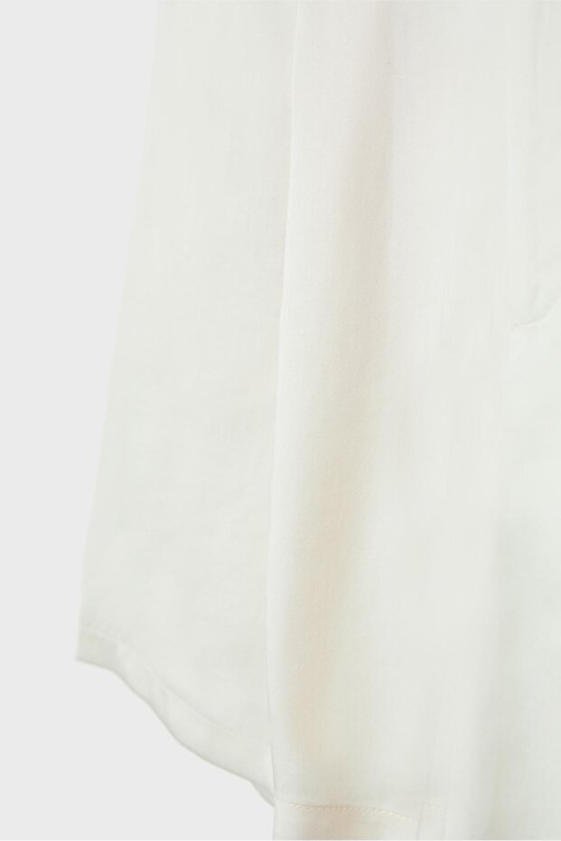 Kemerli dökümlü şort - 8