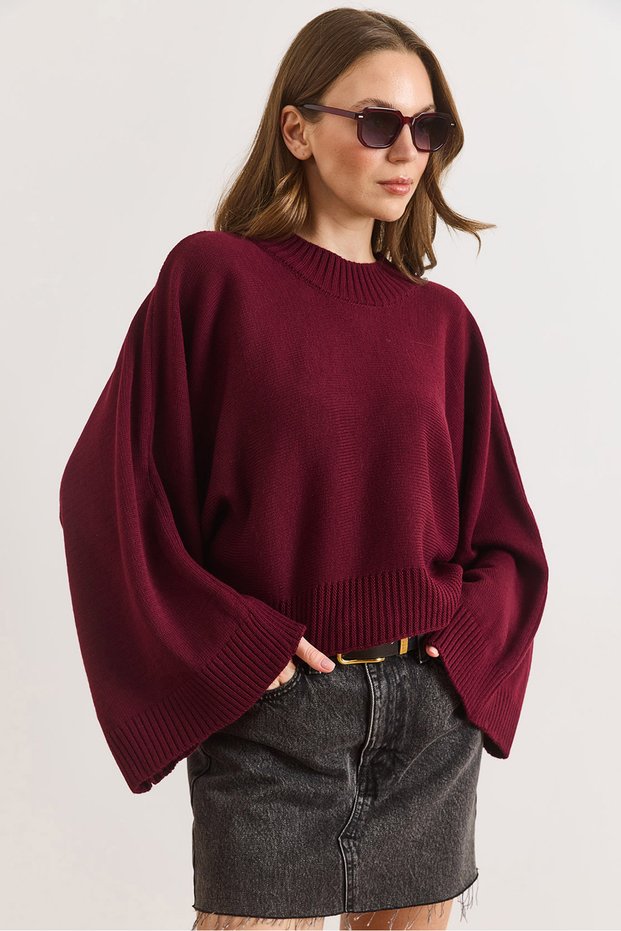 Women's Burgundy Crew Neck Wide Sleeve Batwing Knit Sweater Kzk-19001161