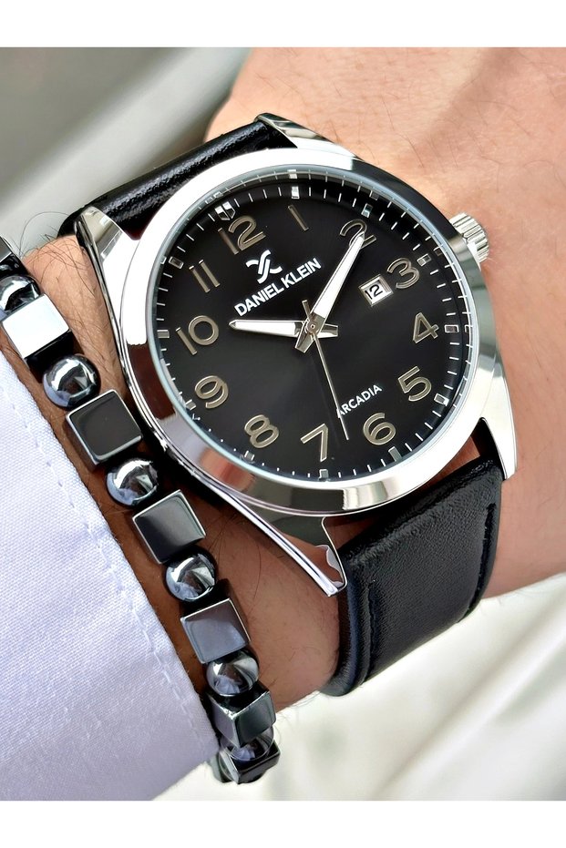 Leather Cord Men's Wristwatch