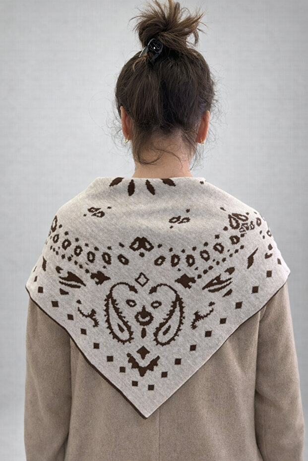 Patterned Double-Sided Knitwear Triangle Scarf - 5