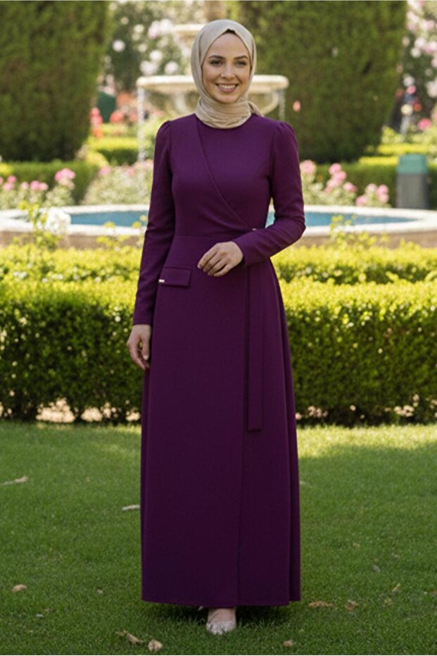 Crew Neck Belted Dress 46016