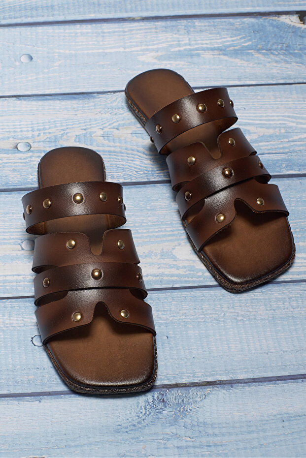 Women's Tan Thermo Sole Flat Buckle Detailed Slippers