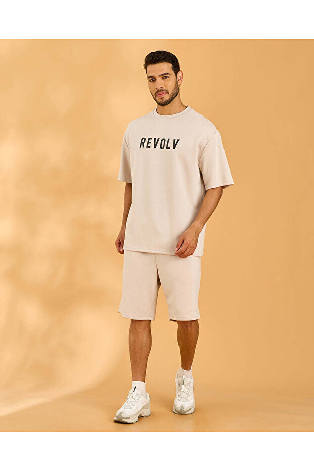 شورت رياضي سادة للرجال باللون البيج - 5