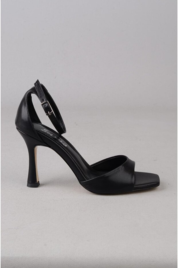Seç 233 Single Strap Heel Shoes (Heel Height: 9.5 cm) Black