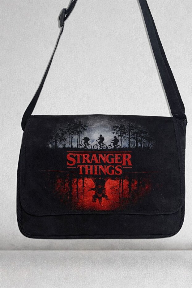 Stranger Things Baskılı Unisex Postacı Çanta - 1
