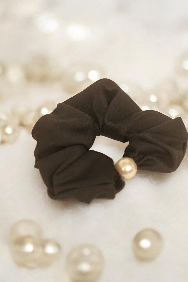 Arts Pearl Noir Black Scrunchie with Pearl Detail – Handmade Elegant Hair Accessory