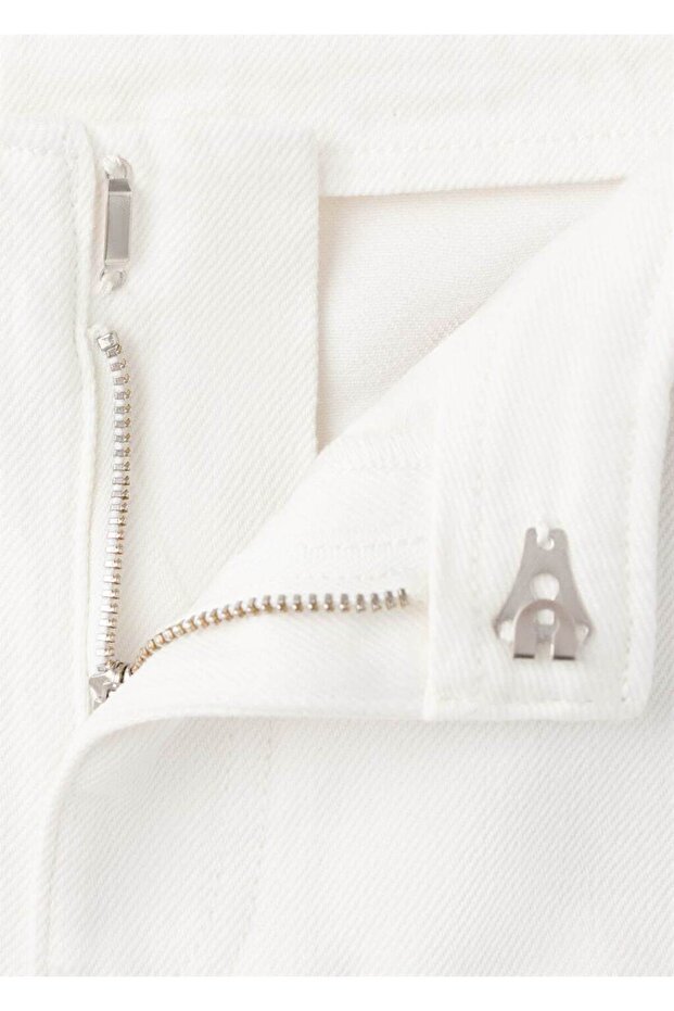 Boncuklu mini şortlar - 5