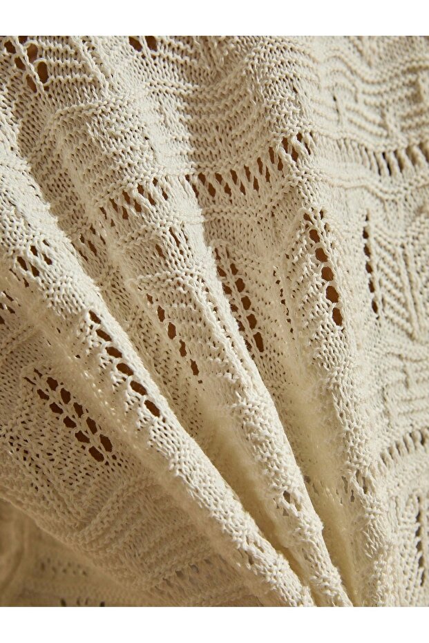 سترة تريكو مخرمة كبيرة الحجم - 4