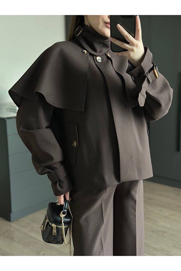 Cape Buttoned Jacket - 6