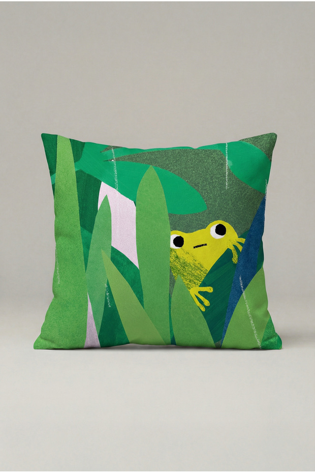 Decorative Cushion Cover with Frog Figure 091 – Nature Themed 45X45 cm
