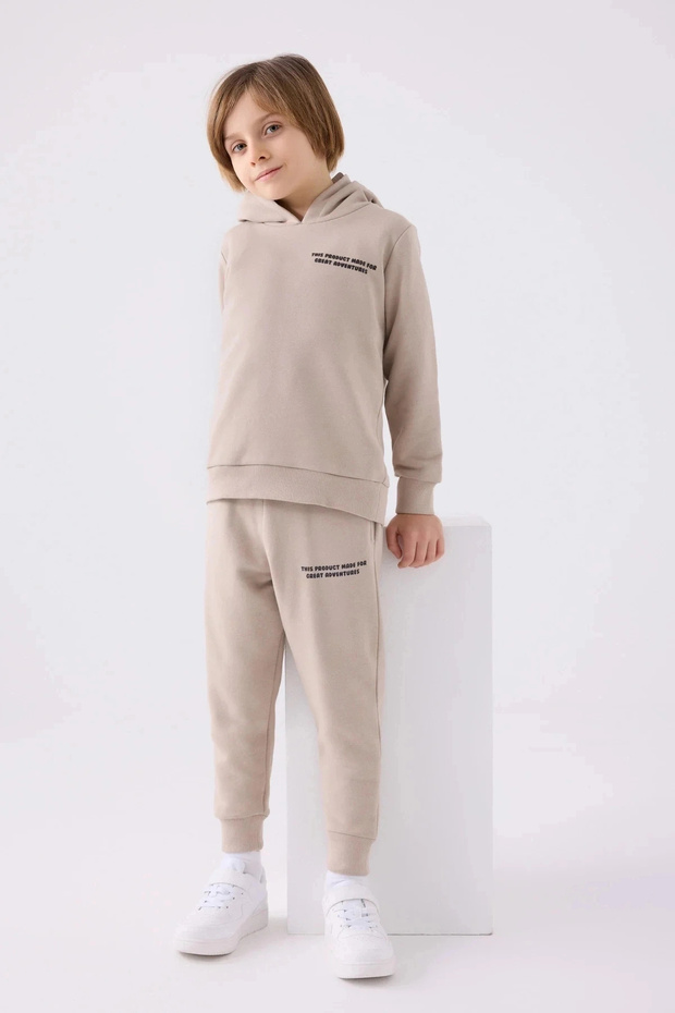 طقم رياضي للأولاد - رمل - 5