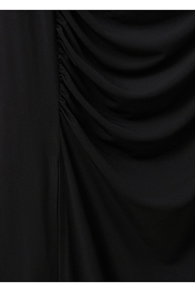 Yan yırtmaçlı asimetrik elbise - 5