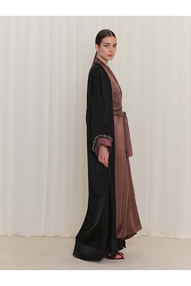 Kolda İşleme Detaylı Abaya - 4