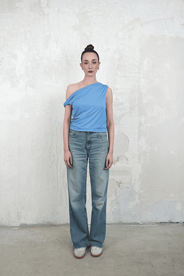Mary Top