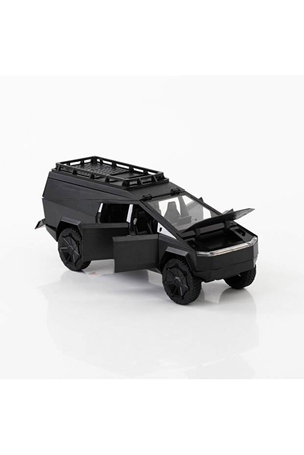 1:24 Scale 4-Door Metal Model Car with Opening Hood and Trunk