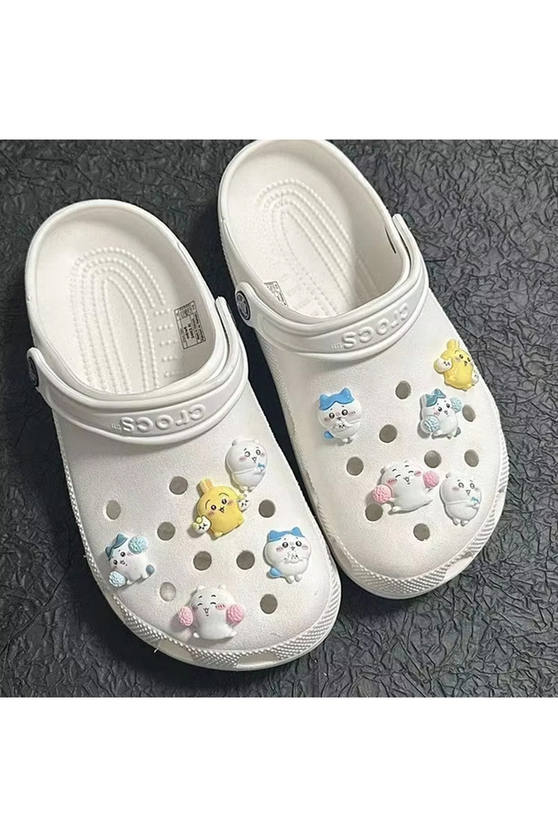 Bandai 10PCS-A New Cartoon Cute jiyi Clogs Shoe Buckle Kawaii Hachiware Usagi Shoe Flower Shoe Buckl
