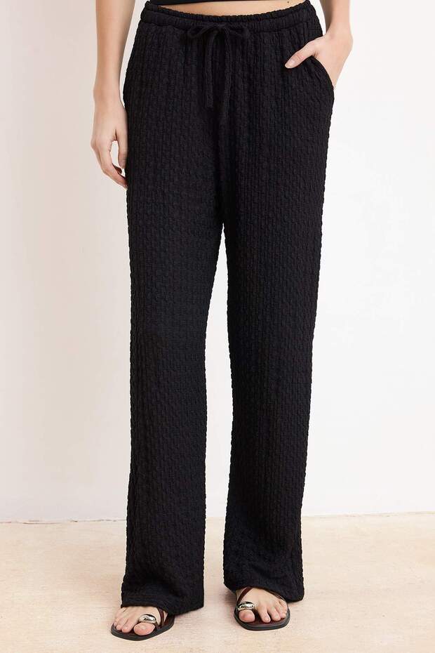 Siyah Wide Leg/Geniş Paça Lastikli Uzun Dokulu Örme Pantolon TWOSS26PL00121 - 2