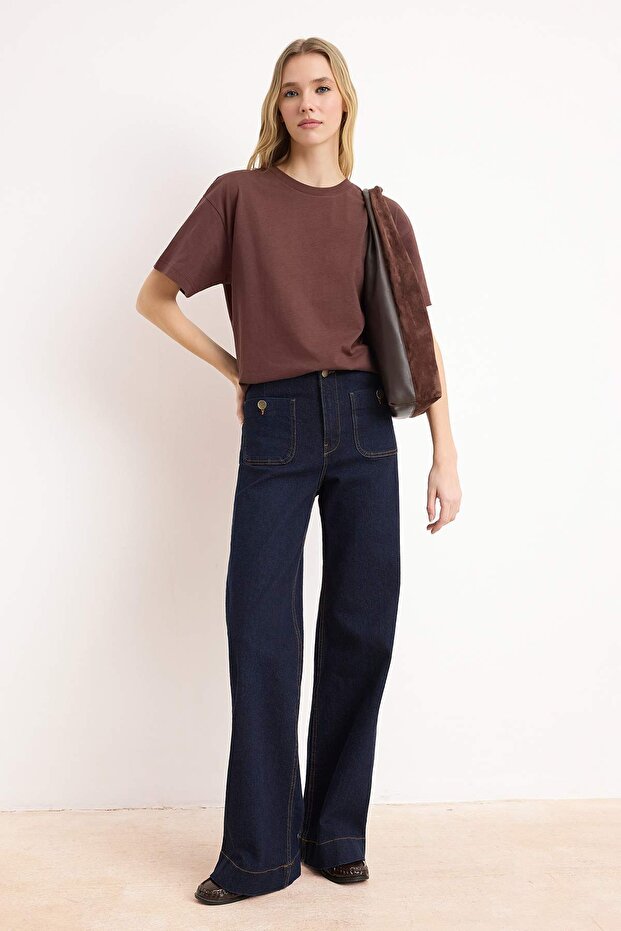 Kahverengi %100 Kalın Pamuklu Oversize/Geniş Kalıp Bisiklet Yaka Örme T-Shirt TWOSS23TS00040 - 1