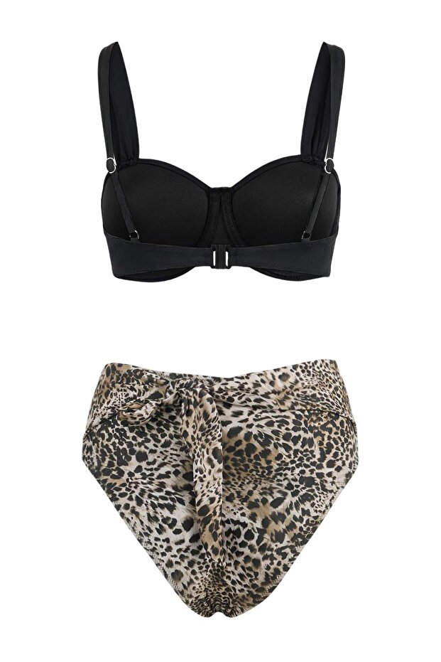 Leopar Desenli Balconette Kaplı Bağlama Detaylı Yüksek Bel Regular Bikini Takımı TBESS26BT00035 - 4