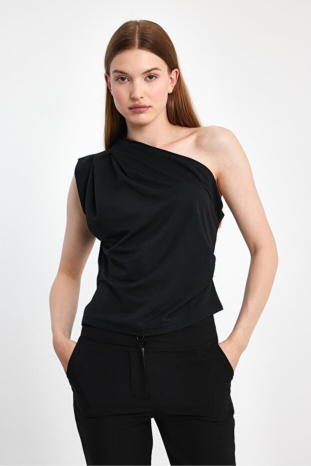 بلوزة بأكمام واحدة - 2