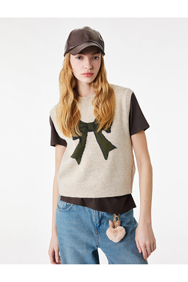 Sleeveless Bow Patterned Crew Neck Knit Sweater