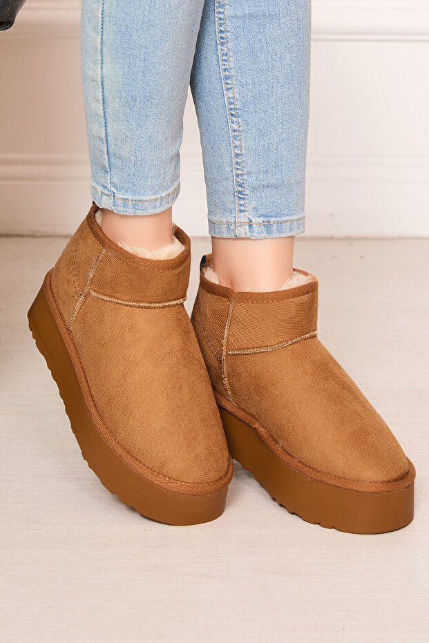 Platform Fur Lined Boots Brown