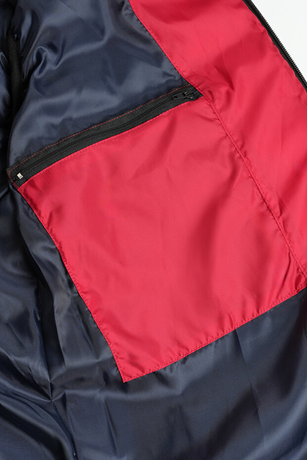 سترة حمراء قابلة للنفخ - 7