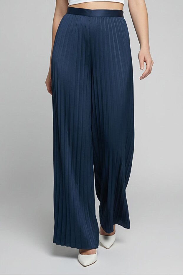 Women Regular Fit Pleated Palazzo Pants, Navy Blue