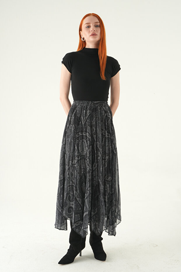 8461A تنورة منقوشة باللون الأسود - 2