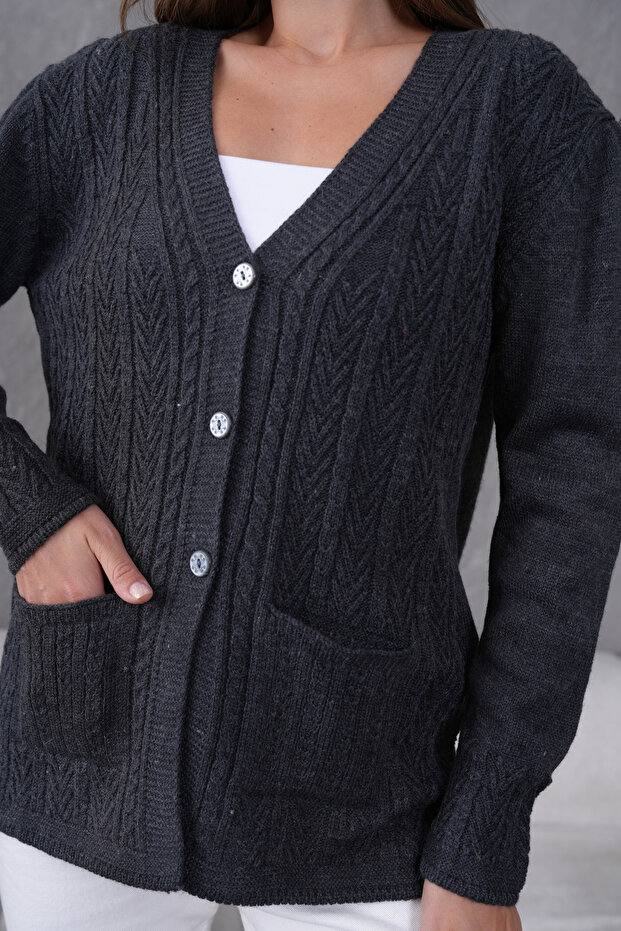 Wool Embroidered Mother's Knitwear Cardigan