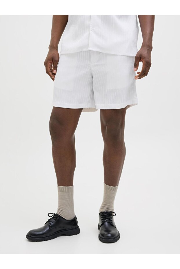Shorts mit normaler Passform