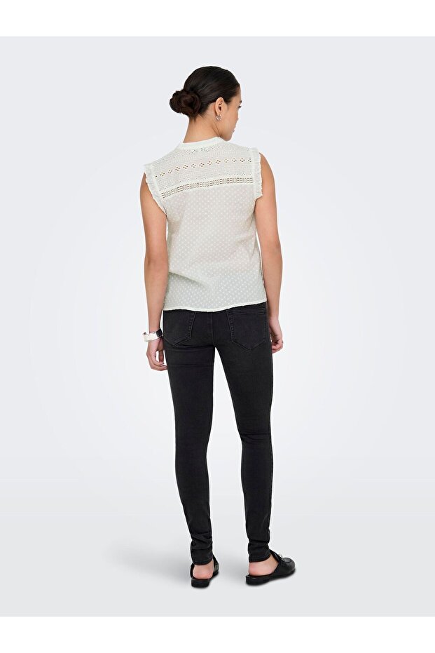 Top ONLEVELYN - 4