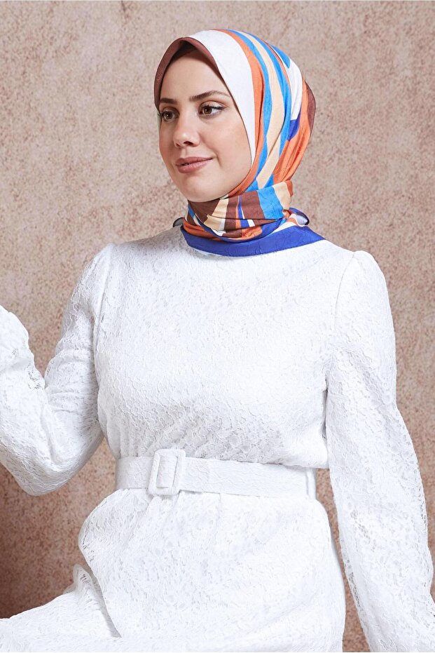 ALVINA وشاح منقوش هندسيًا 8440