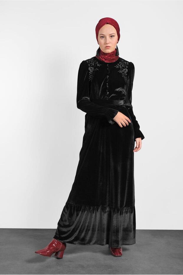 Embroidered Dress with Belt 40379