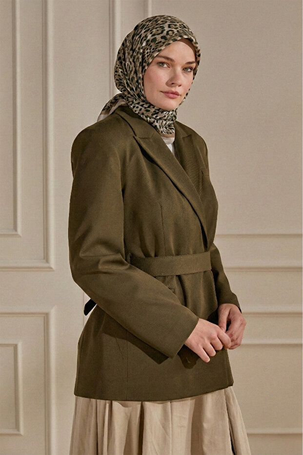 وشاح كراش منقوش باللون البيج - 1