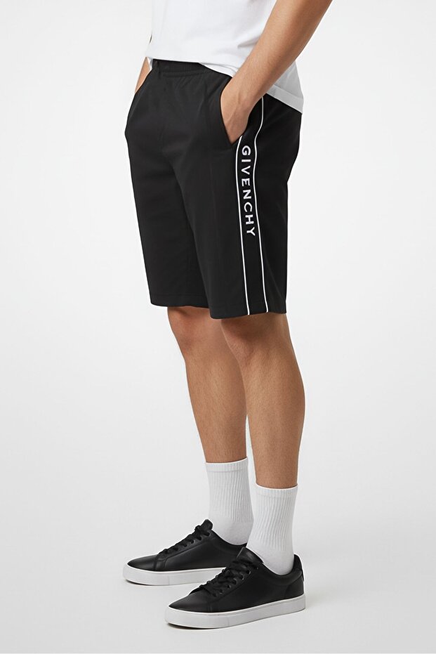 شورت رجالي أساسي مطرز بشعار، أسود - 3