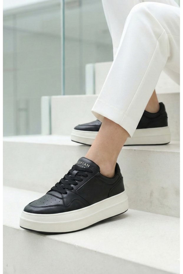 Women's Leather Casual Sports Shoes Black