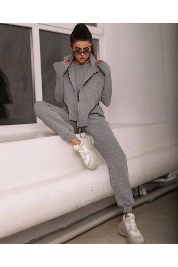 Gri eşofman takımı - 1
