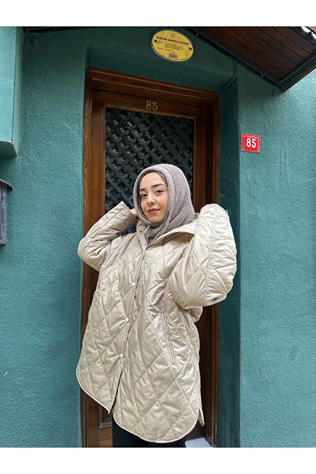 Oversize Kapüşonlu Kadın Kapitone Mont - 1