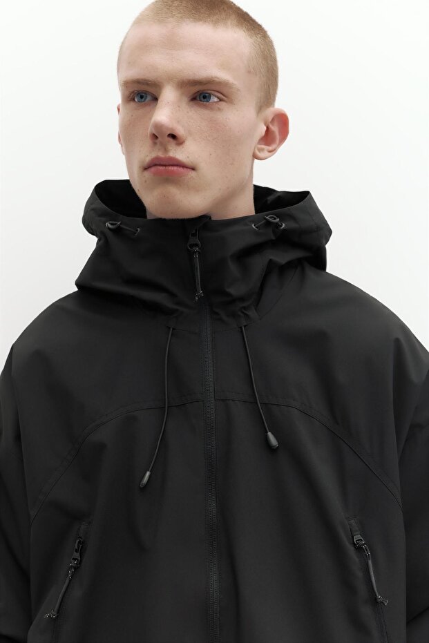 Kapüşonlu hafif yağmurluk - 6