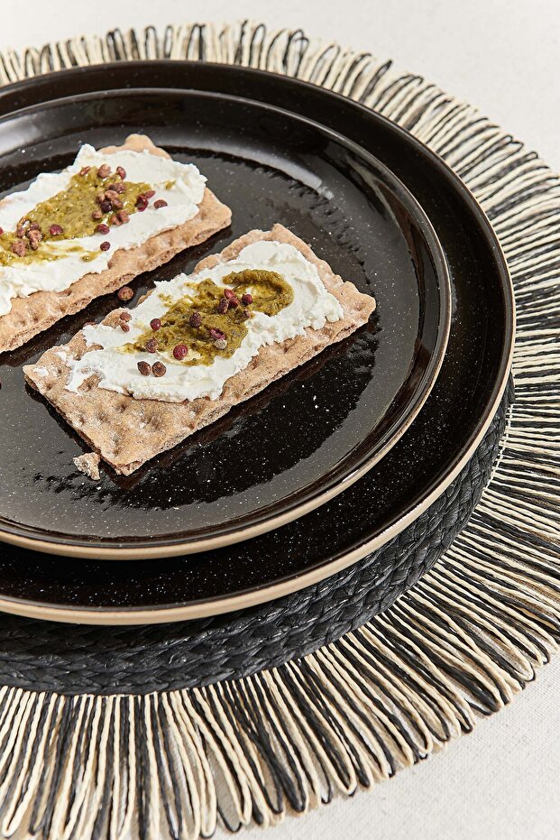 شرابة سوداء خدمة أمريكية