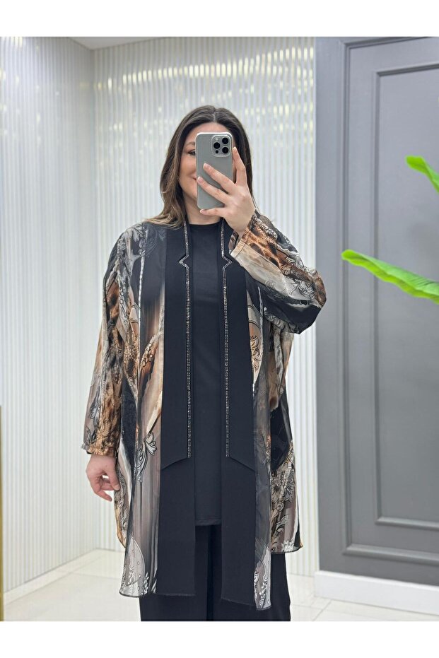 Plus Size Sandy Chiffon Three-Piece Set - 2