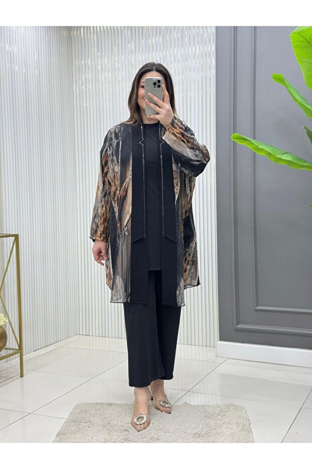 Plus Size Sandy Chiffon Three-Piece Set - 1