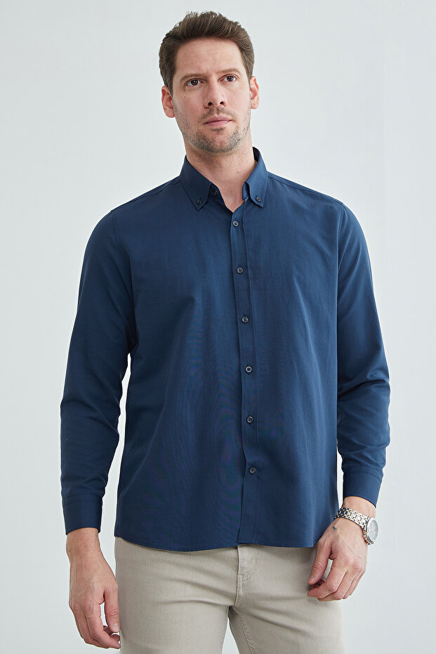 قميص بأكمام طويلة وأزرار أساسية - 6