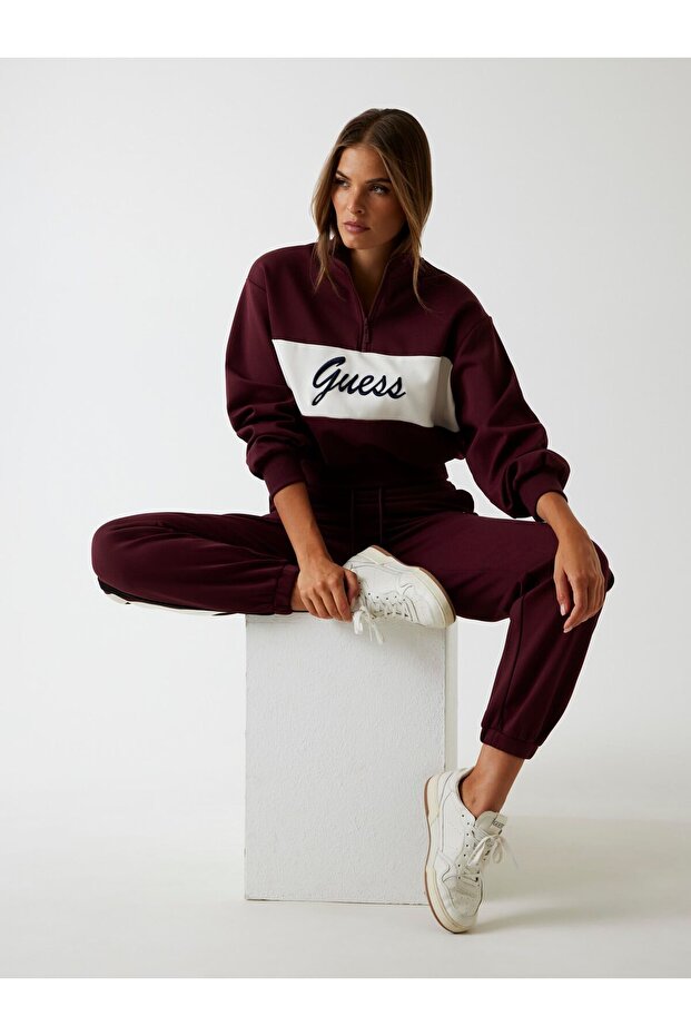 بنطال رياضي بشعار بقصة عادية - 2