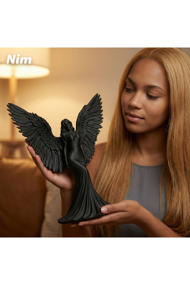 Siyah Kanatlı Melek Figürü - 5