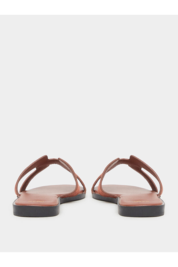 صندل مسطح بني - 4